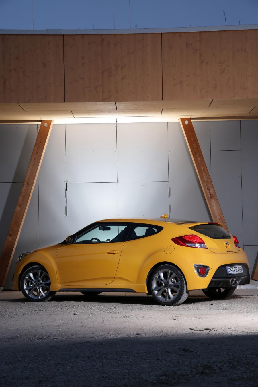  Hyundai Veloster Turbo 2015 года  (фото 7 из 27)